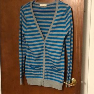 A cardigan, used a few times! In good condition!